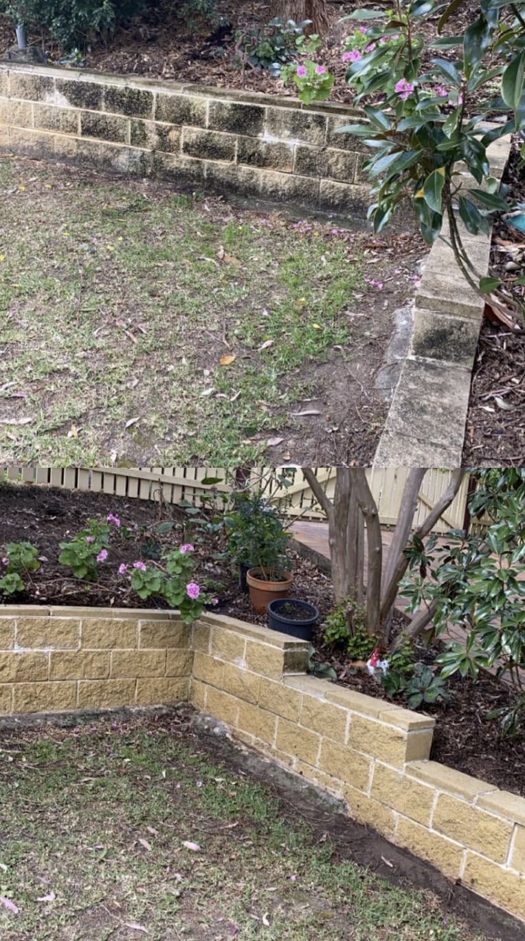 Sandstone block retaining wall — before and after pressure cleaning, Sydney